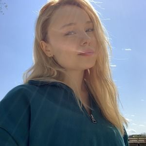 Meet your Posher, Juliette